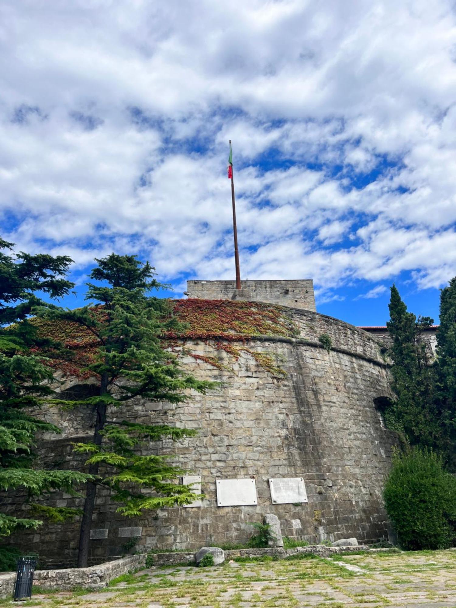 Appartamento Al Castello Trieste Exterior foto